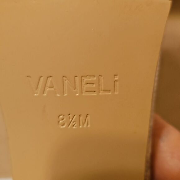 Vaneli taupe shimmer Block heel sandals size 8.5 - Picture 9 of 11